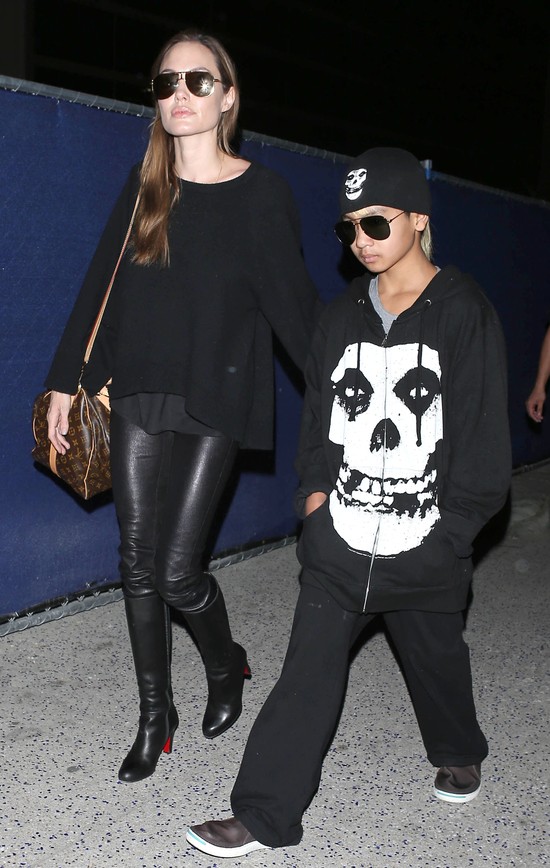 Ciotka Angeliny Jolie zmarła na raka piersi!