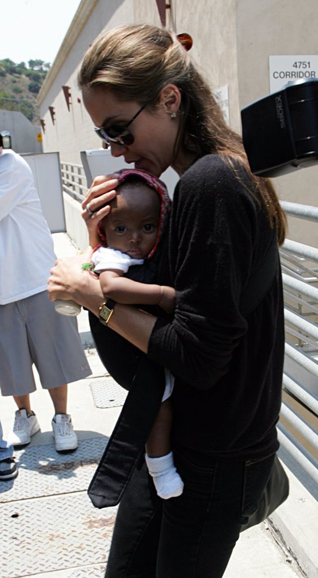 Angelina Jolie 11 lat temu, gdy zaadoptowała Zaharę (FOTO)