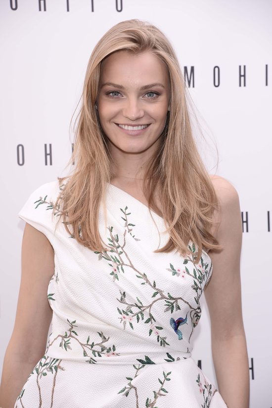 Piękna Polka, która robi karierę w USA, przyleciała do Polski (FOTO) Piękna Polka, która robi karierę w USA, przyleciała do Polski (FOTO)