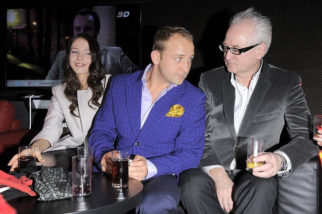 Anna Bałon w podartych dżinsach i topie z flagą (FOTO)