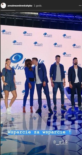 Anna Lewandowska w nowej fryzurze na evencie szamponów (ZDJĘCIA) Anna Lewandowska w nowej fryzurze na evencie szamponów (ZDJĘCIA)