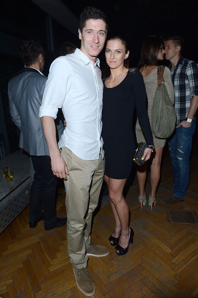 Co znany portal o byłych partnerach gwiazd mówi o Annie Lewandowskiej? (FOTO) Co znany portal o byłych partnerach gwiazd mówi o Annie Lewandowskiej? (FOTO)