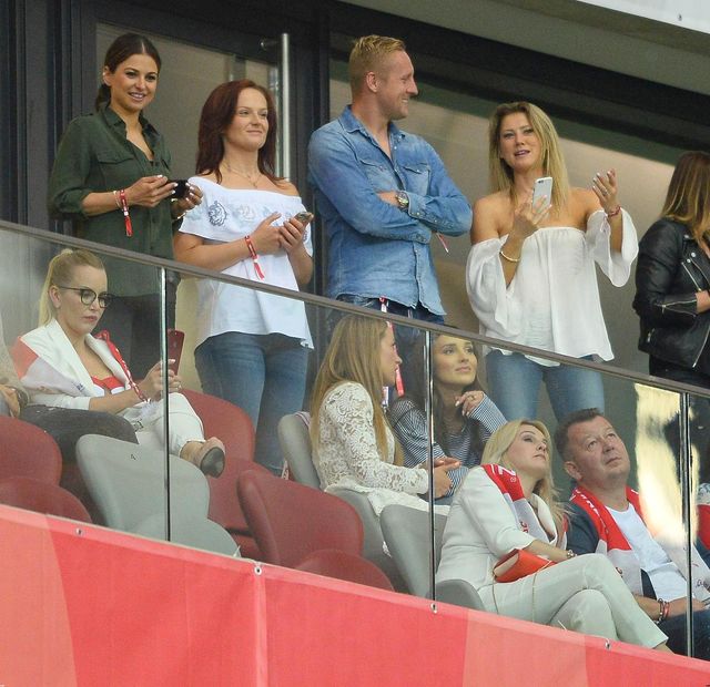 Lewandowska kibicuje z córką na leżąco