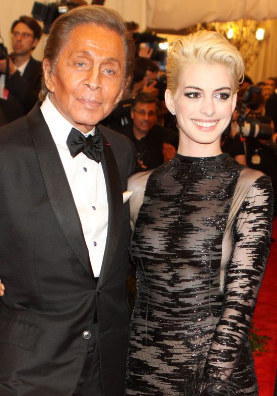 Blond włosy Anne Hathaway (FOTO)