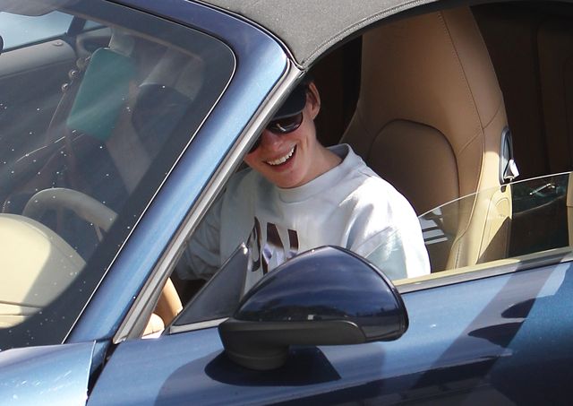 Anne Hathaway ostro dba o formę (FOTO)