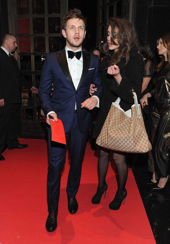 Nowa dziewczyna Antka Królikowskiego jest królową samo*ebek Nowa dziewczyna Antka Królikowskiego jest królową samo*ebek