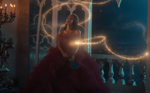 Beauty and The Beast w wykonaniu Ariany Grande i Johna Legenda brzmi NIEZIEMSKO