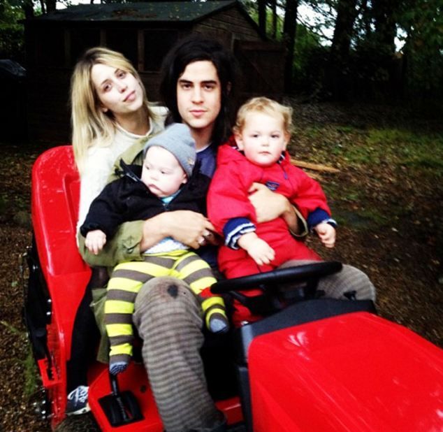 Mąż Peaches Geldof wydał oświadczenie po jej śmierci (VIDEO)