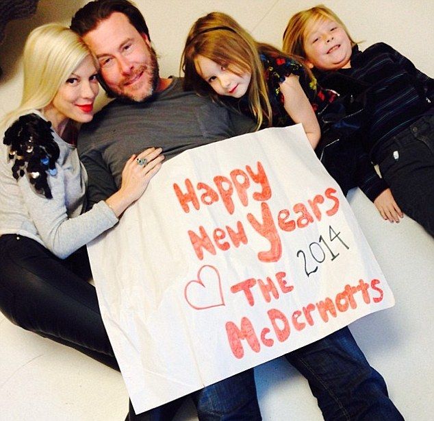 Kłopoty małżeńskie Tori Spelling to KŁAMSTWO?!