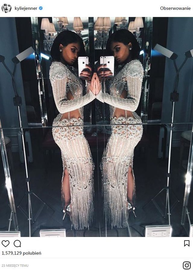 Ashanti w takiej samej sukni jak Kylie Jenner - wygląda LEPIEJ (ZDJĘCIA)