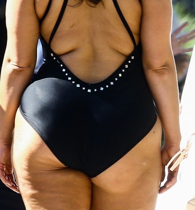 Gwiazda z taką figurą? (ZDJĘCIA) Gwiazda z taką figurą? (ZDJĘCIA)