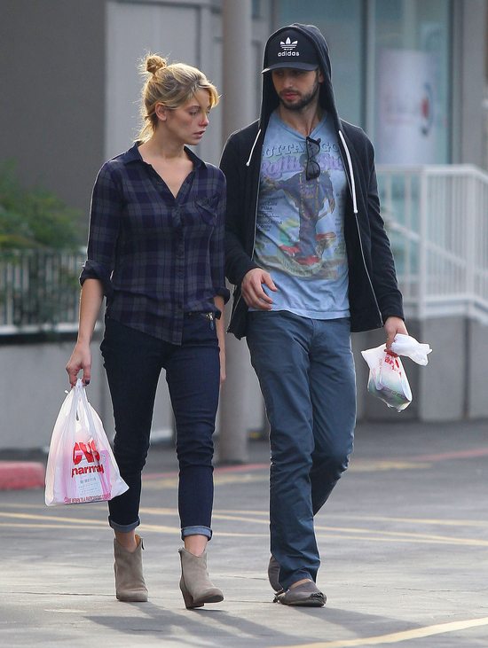 Ashley Greene bez makijażu (FOTO)