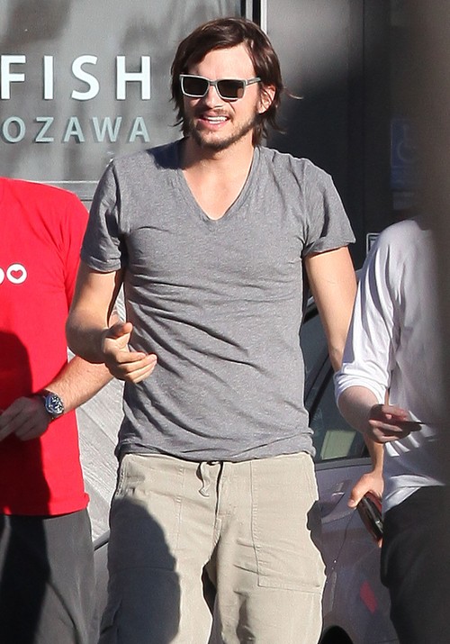 Ashton Kutcher naciska na rozwód Ashton Kutcher naciska na rozwód