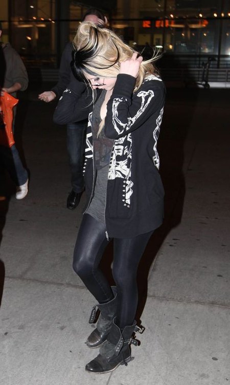 Nowa fryzura Avril Lavigne (FOTO)