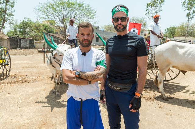 Tymczasem uczestnicy Azji Express pokazują... ciała (ZDJĘCIA) Tymczasem uczestnicy Azji Express pokazują... ciała (ZDJĘCIA)