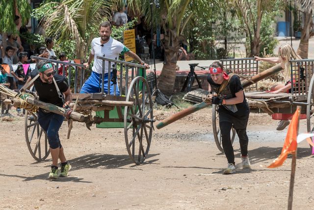 Tymczasem uczestnicy Azji Express pokazują... ciała (ZDJĘCIA) Tymczasem uczestnicy Azji Express pokazują... ciała (ZDJĘCIA)