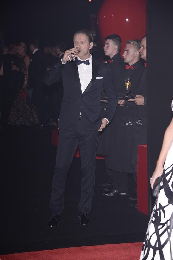 Gwiazdy na BALU FUNDACJI TVN - ponad 50 zdjęć! (FOTO) Gwiazdy na BALU FUNDACJI TVN - ponad 50 zdjęć! (FOTO)