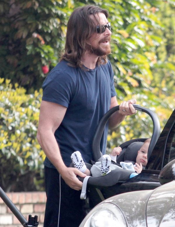 Christian Bale znów mocno przypakował (FOTO) Christian Bale znów mocno przypakował (FOTO)