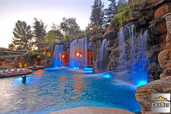 Coś na ochłodę: W takich basenach pluszczą się gwiazdy