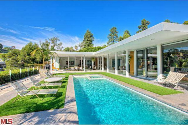 Coś na ochłodę: W takich basenach pluszczą się gwiazdy