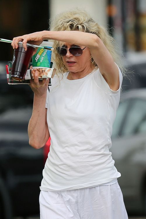 Urodzinowy lancz Kim Basinger Urodzinowy lancz Kim Basinger