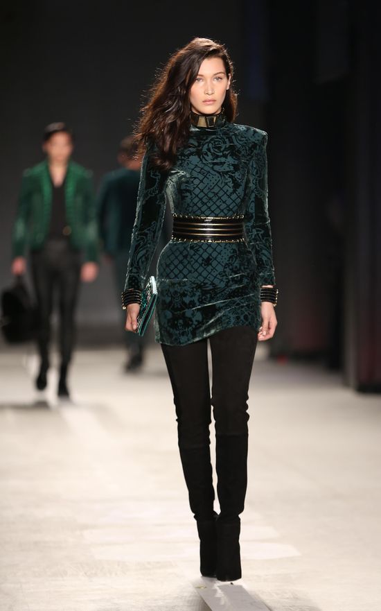 Olivier Rousteig nosił Kendall Jenner na rękach (FOTO) Olivier Rousteig nosił Kendall Jenner na rękach (FOTO)