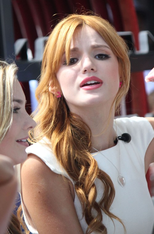 Piękna(?) Bella Thorne (FOTO)