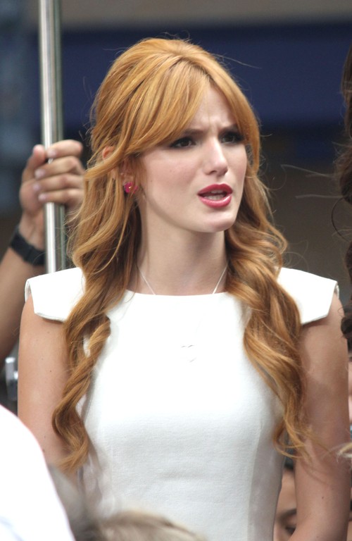 Piękna(?) Bella Thorne (FOTO)