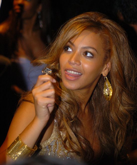 Rihannie i Beyonce zarzucono, że wybieliły skórę!