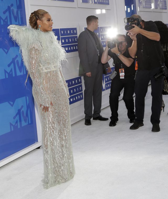Wszyscy mówią, że występ Beyonce na MTV VMA MIAŻDŻY!