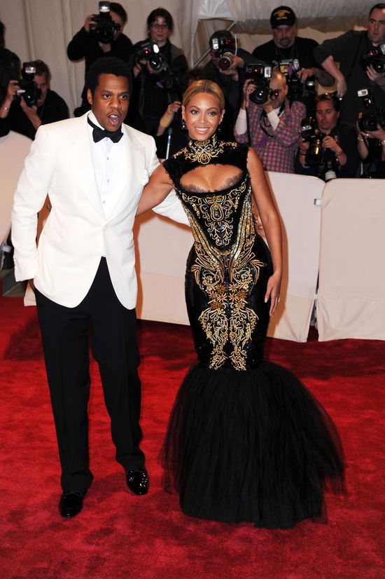 Beyonce już zbiera pochwały za kreację z gali MET! (FOTO) Beyonce już zbiera pochwały za kreację z gali MET! (FOTO)