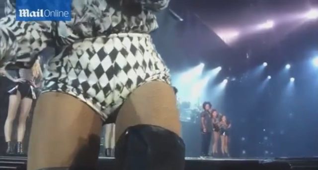 Beyonce przerwała koncert przez fankę! (VIDEO)