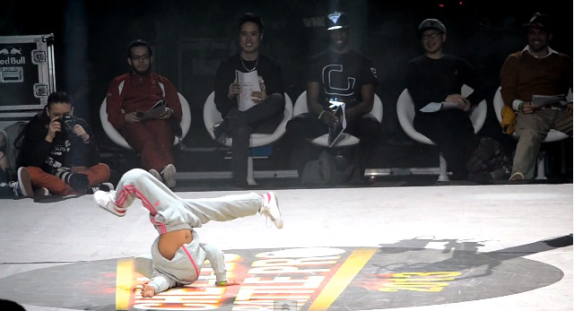 BGirl Terra tańczącą sensacją internetu (VIDEO)