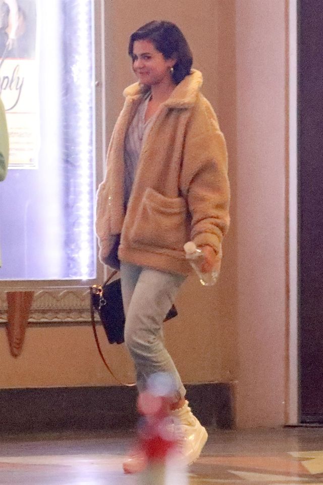 Selena i Justin wychodzą z kościoła OSOBNO (ZDJĘCIA)