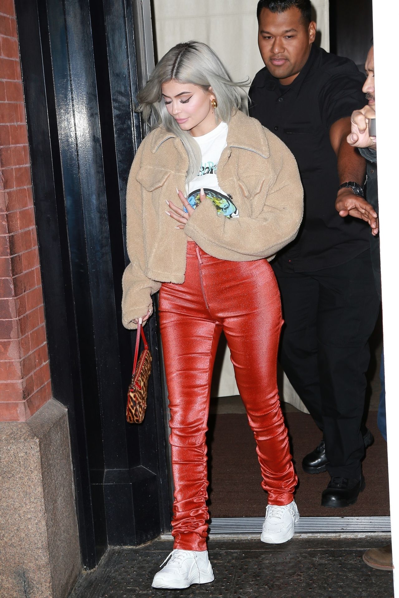 Kylie jenner w sztucznym futrze z Travisem Scottem na randce (ZDJĘCIA)