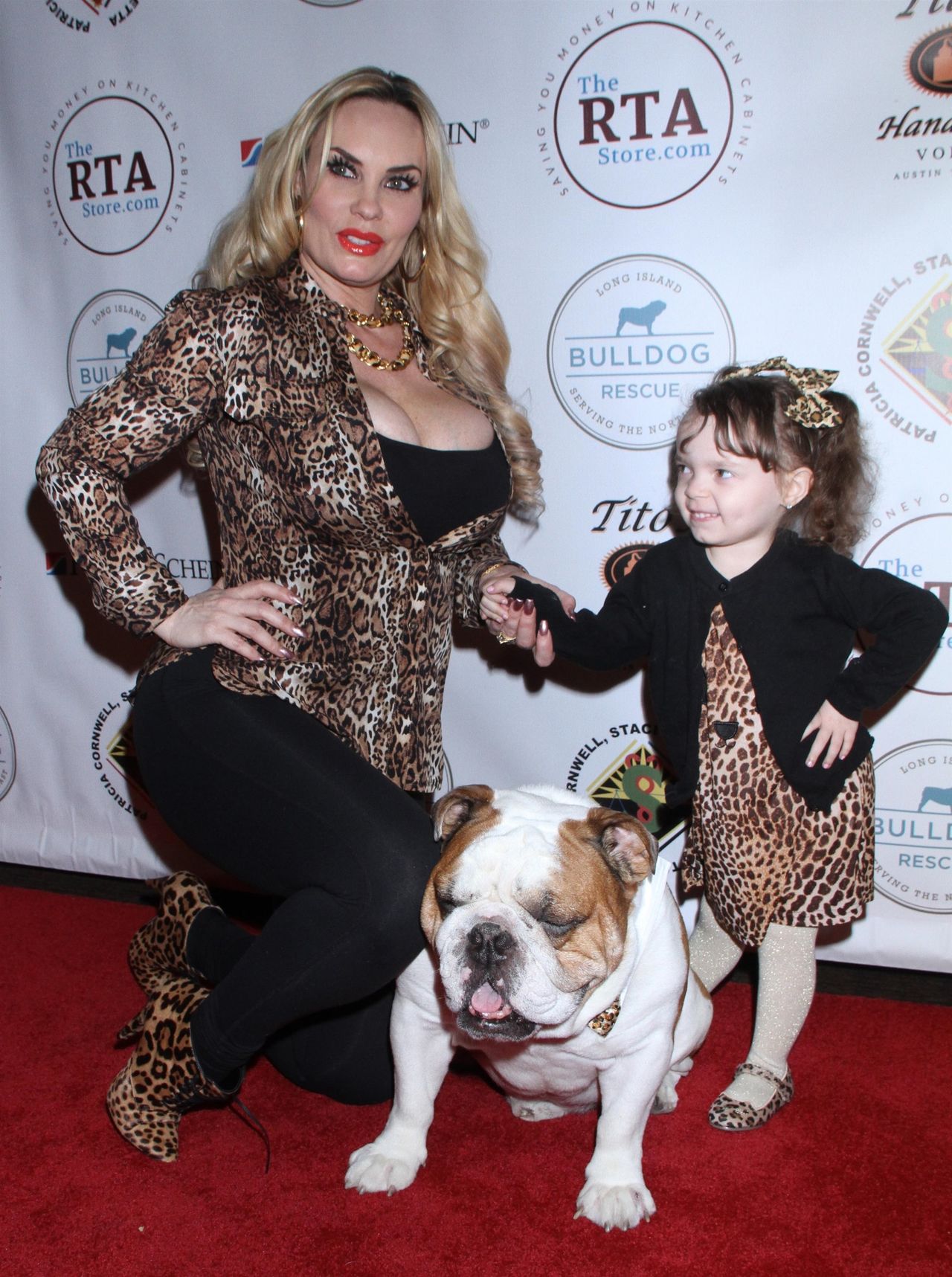 Coco Austin zabrała córeczkę na ściankę (ZDJĘCIA)