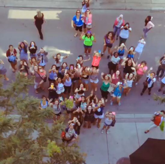 Justin Bieber napluł na swoich fanów!