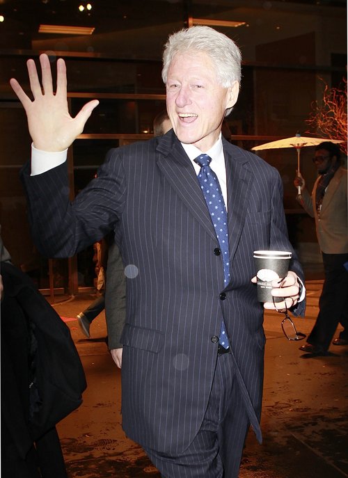 Billowi Clintonowi zostało pół roku życia!