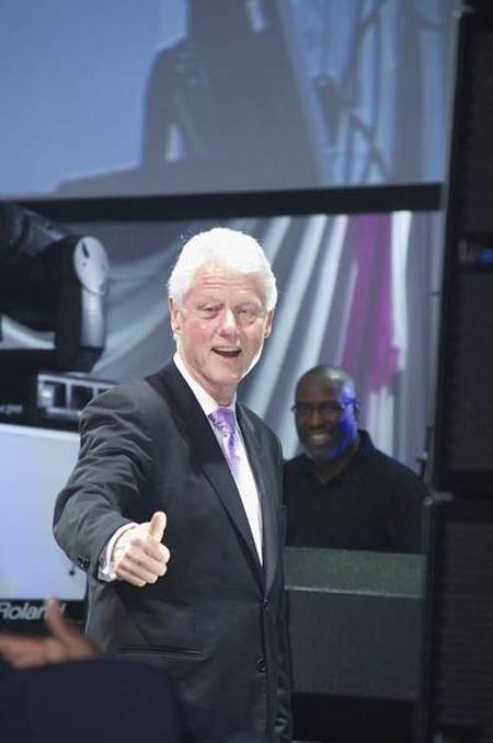 Bill Clinton pozuje z gwiazdami porno!