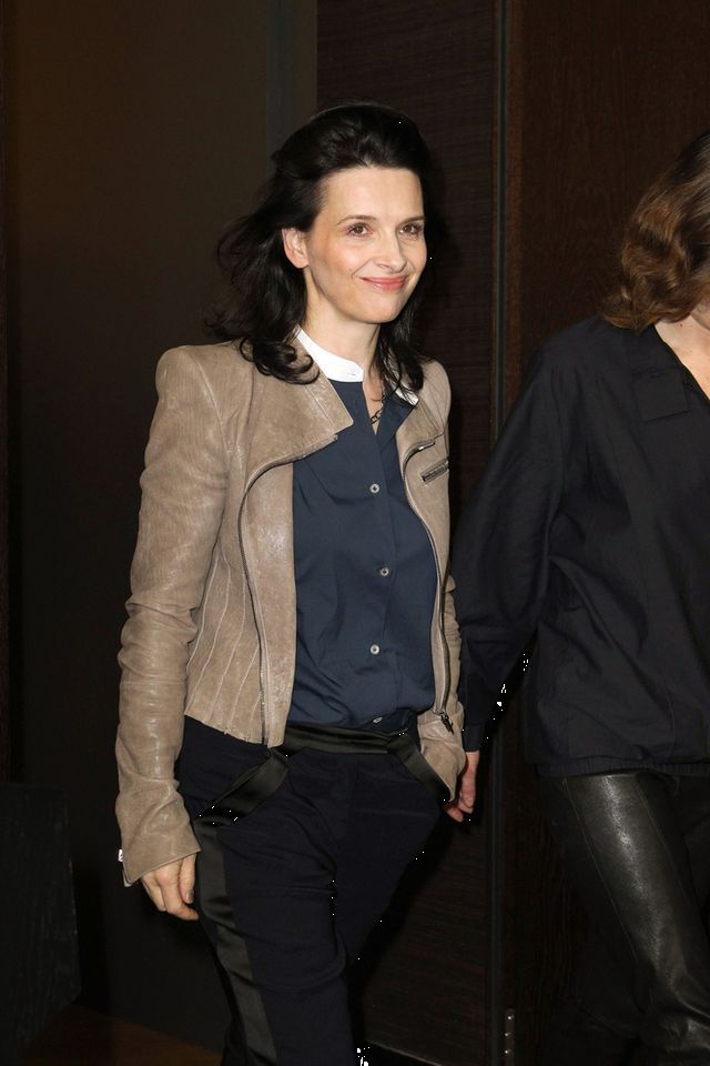 Ta peruka dodała aktorce dziesięć lat! (FOTO)