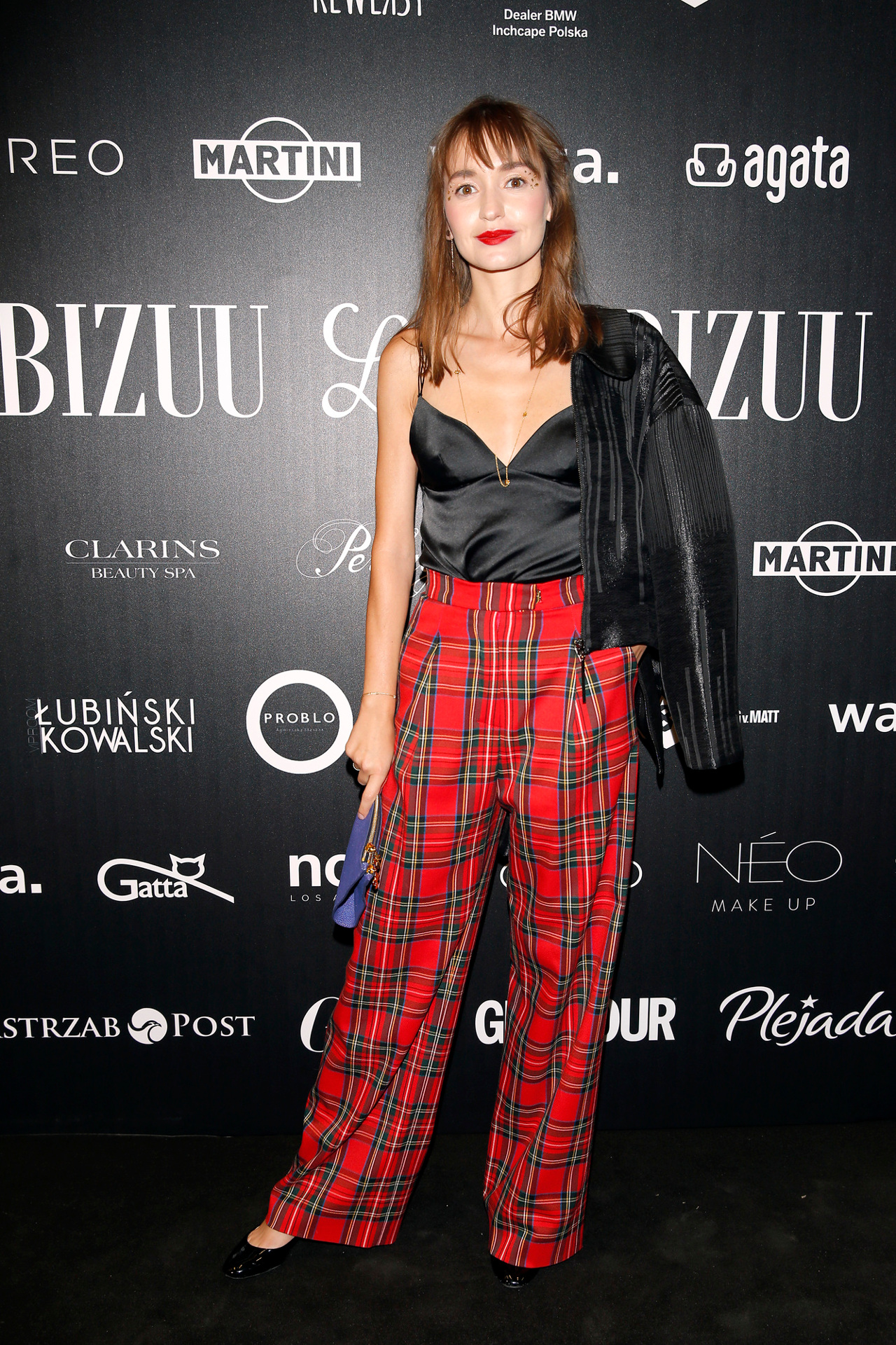 Lara Gessler chyba pokazała ZA DUŻO! Zobacz gwiazdy na pokazie Bizuu (ZDJĘCIA)