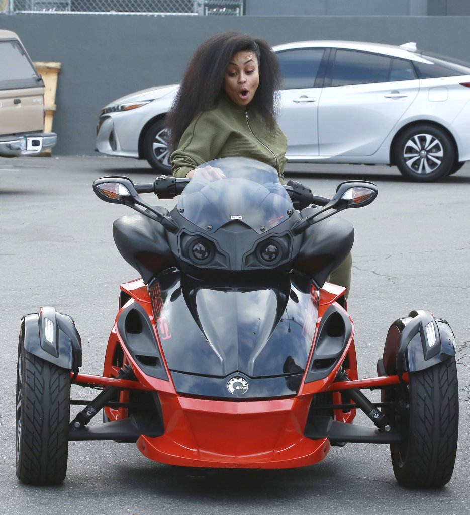 Pupą Was nie zaskoczyła, ale gdy zobaczycie jej FRYZURĘ... (FOTO) Pupą Was nie zaskoczyła, ale gdy zobaczycie jej FRYZURĘ... (FOTO)