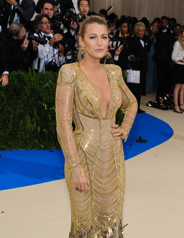 Blake Lively wygladała pięknie, gdy stała, ale, kiedy chciała postawić krok...