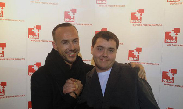 Nergal uścisnął dłoń swojego genetycznego bliźniaka