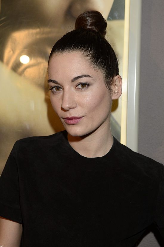 Boczarska i Pogrebińska pocałowały się na premierze (FOTO)