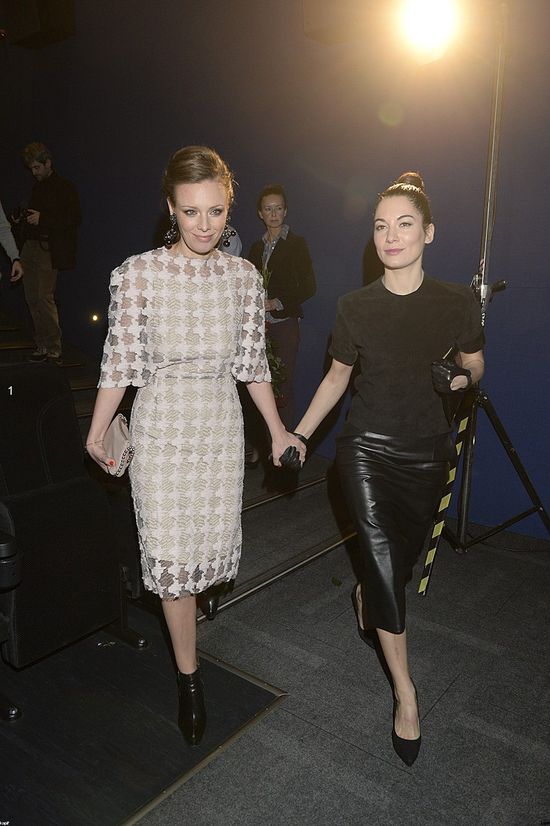 Boczarska i Pogrebińska pocałowały się na premierze (FOTO)