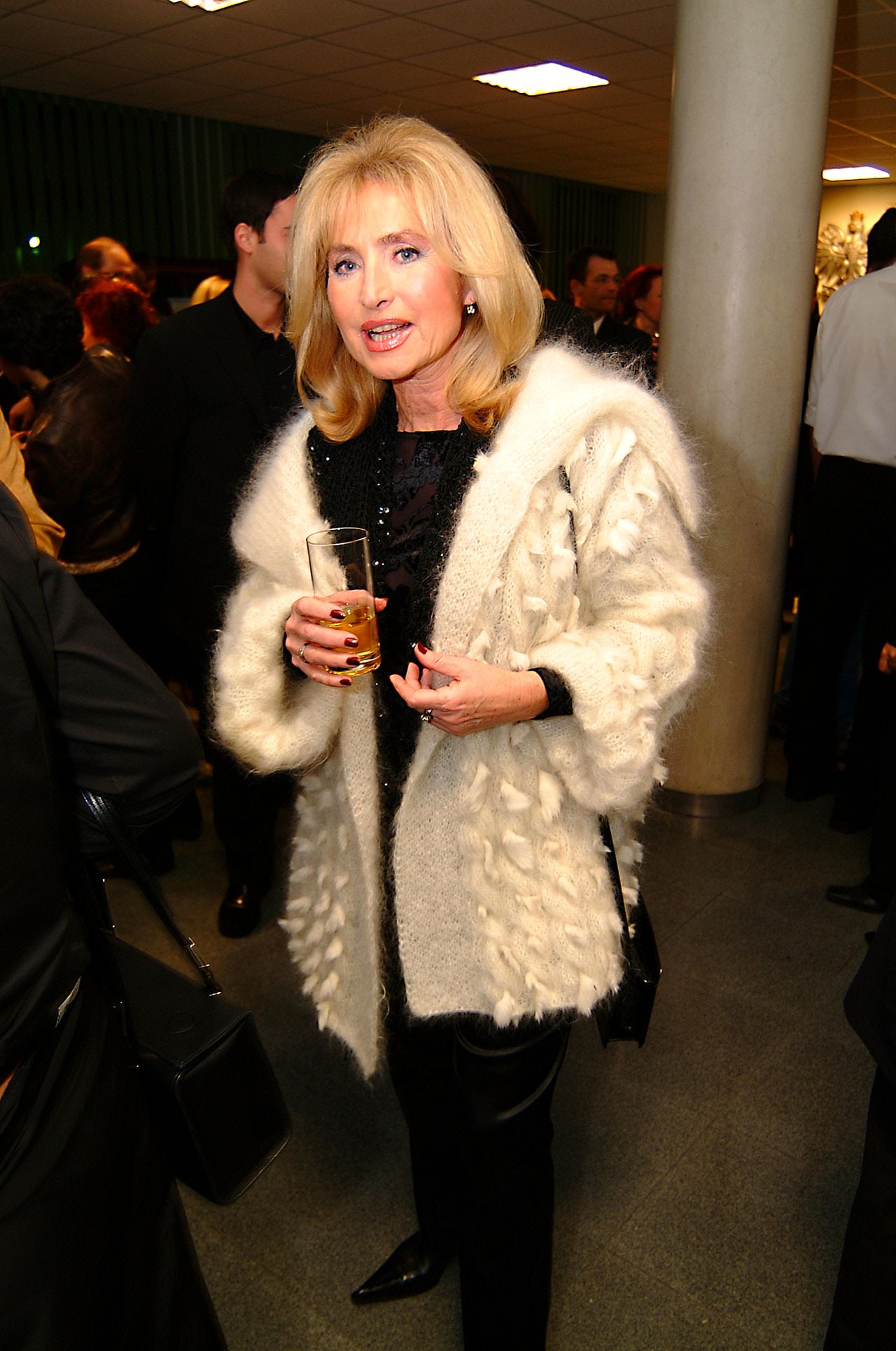 Bogumiła Wander ŻAŁUJE, że zakończyła karierę: Bardzo tęsknię za telewizją