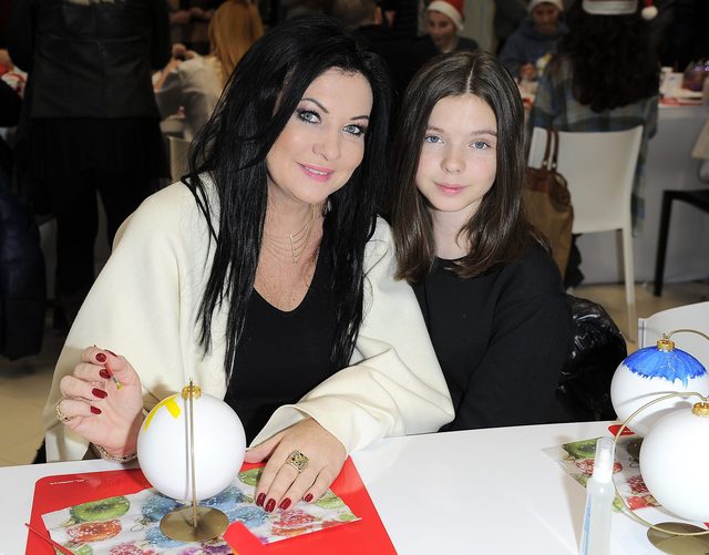 Gwiazdy i celebrytki malują bombki (FOTO)