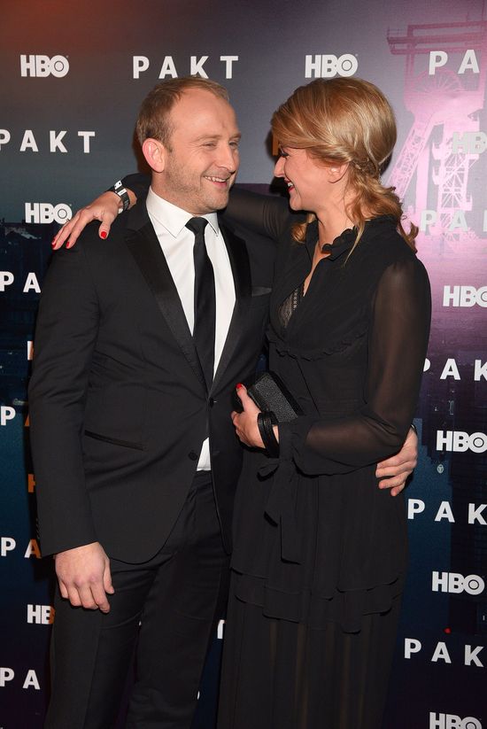 Wyścig w zadzieraniu nosa na ściance? Co robi Borys Szyc i jego dziewczyna?