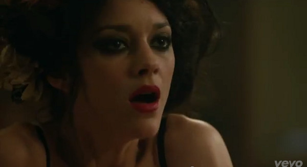 Klip Bowiego zdjęty z YouTube za obrazoburcze treści (VIDEO)